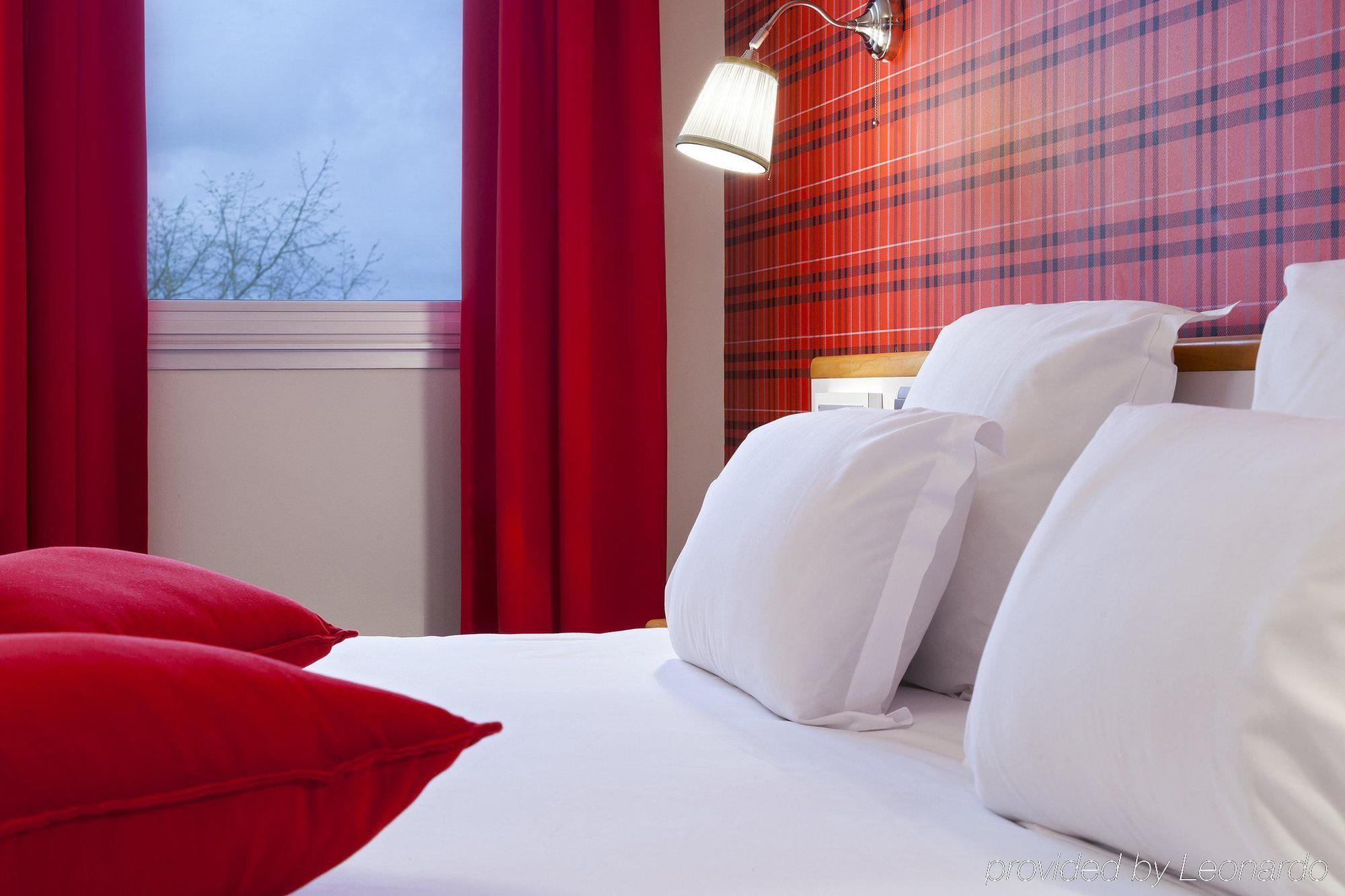 Comfort Hotel Rosporden Concarneau Exterior foto
