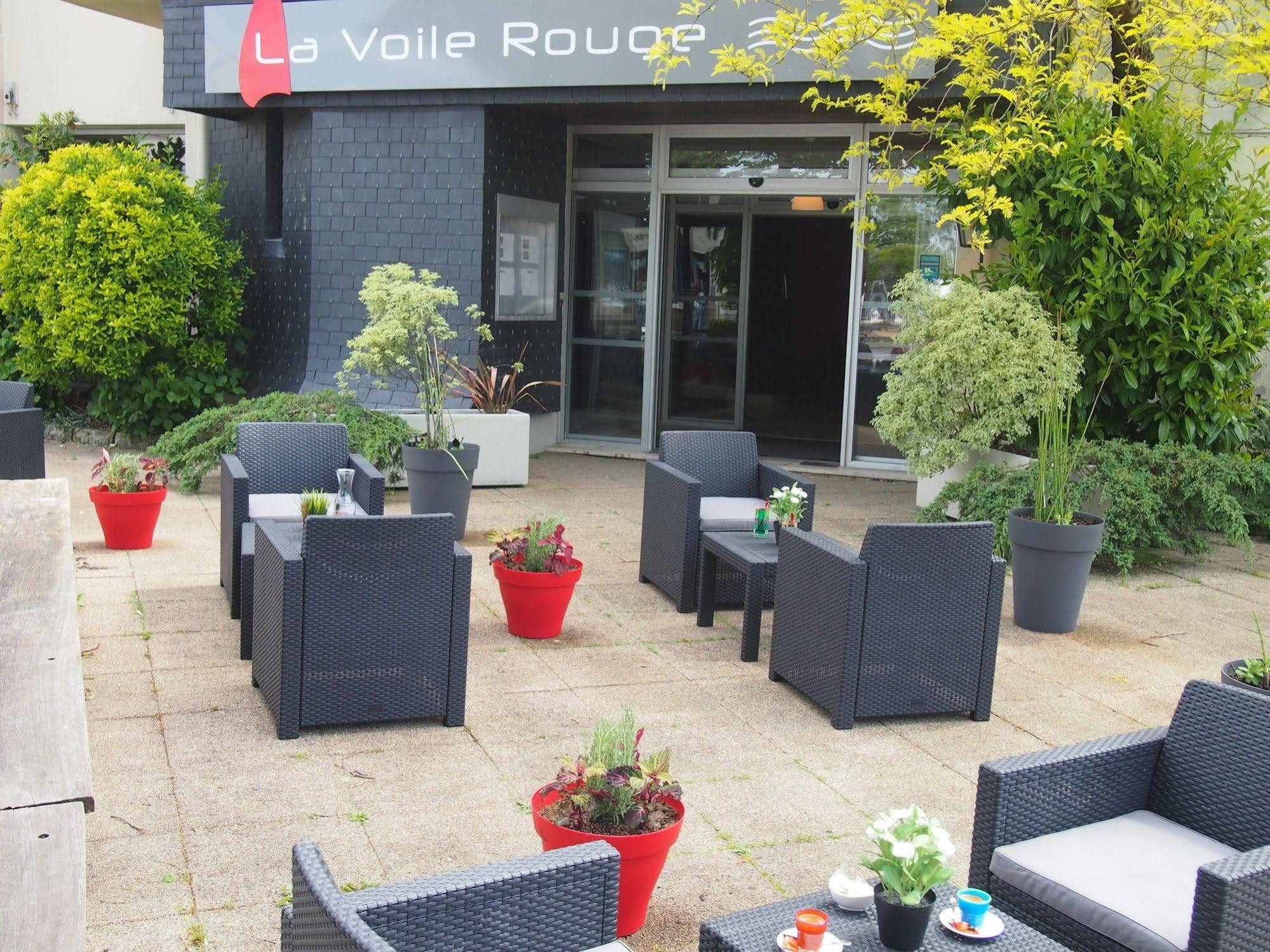 Comfort Hotel Rosporden Concarneau Exterior foto